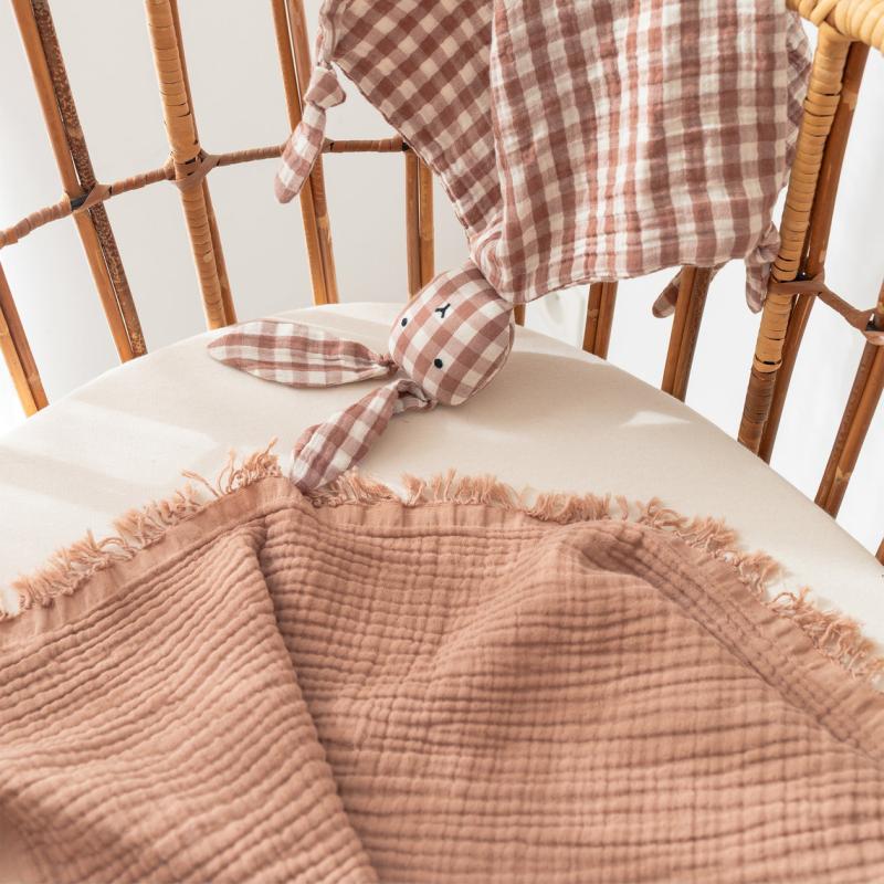 Couverture Double Swaddle Mousseline Moka BEMINI lifestyle 2