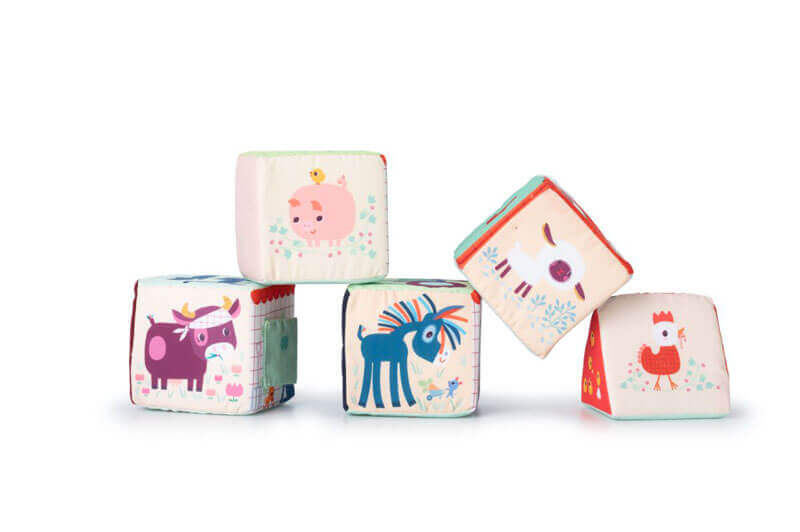 cubes empiler tissus ferme lilliputiens bambinou animaux