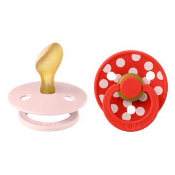 Lot de 2 sucettes Studio Polka Caoutchouc Naturel T2 Blossom/Candy Apple Bibs produits