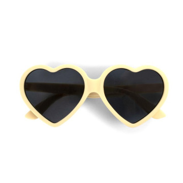 Lunettes de soleil cœur enfant en plastique recyclé 1-3 ans FILIBABBA face