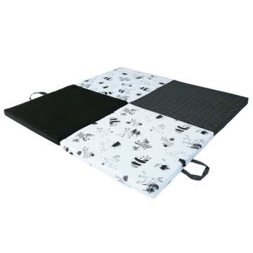 ‌Tapis de motricité Black & White experience Candide Produit