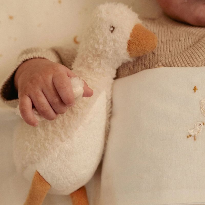 Doudou Petite Oie - blanc Little Dutch lifestyle 2