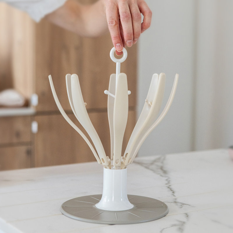 Égoutte-biberon pliable Flower Argile lifestyle 1