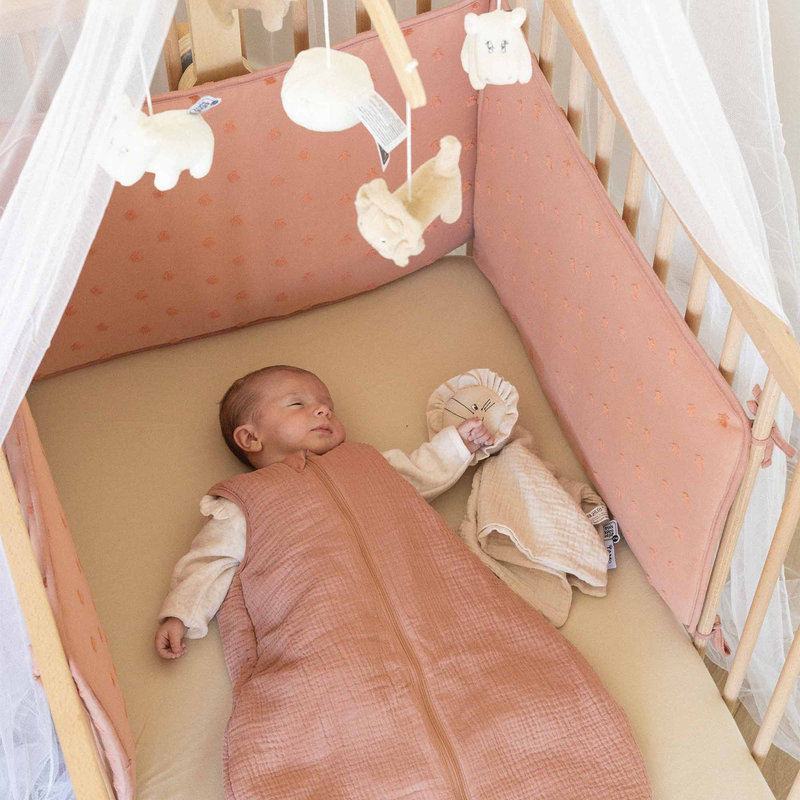 Gigoteuse 0-6 mois Hop Terre de Sienne lifestyle 2