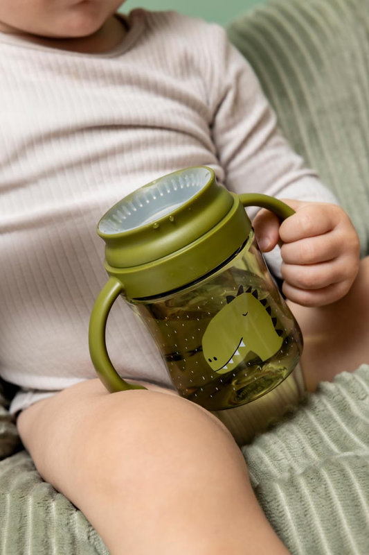 Gobelet 360° avec poignées Mr. Dino Trixie lifestyle 2