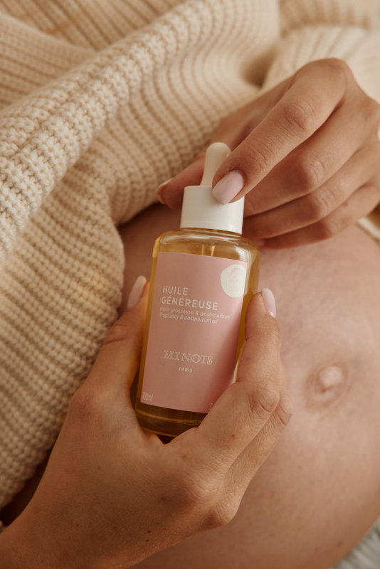 Huile Généreuse Grossesse et Post Partum 100 ml Minois Paris lifestyle 3