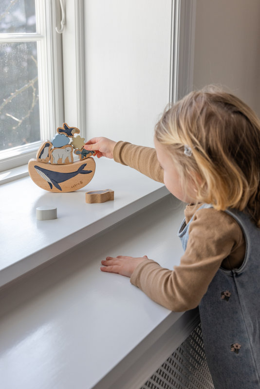 Jeu d'équilibre en bois Le Monde de Sebra lifestyle 2