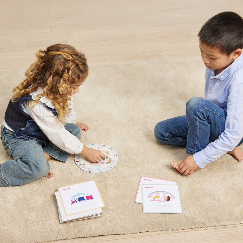 Jeu de yoga Spin & Chill Miniland lifestyle 1