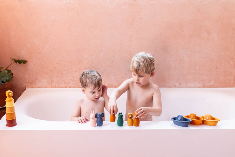 Jouets de bain aspergeur Mrs. Elephant & Mr Crocodile Trixie lifestyle 5