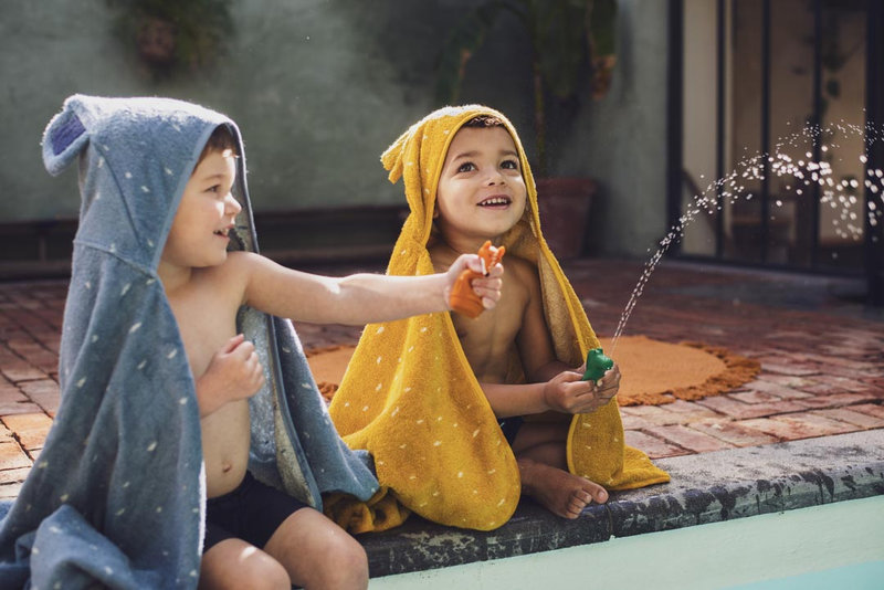 Jouets de bain aspergeur Mrs. Rabbit & Mr. Fox Trixie lifestyle 5