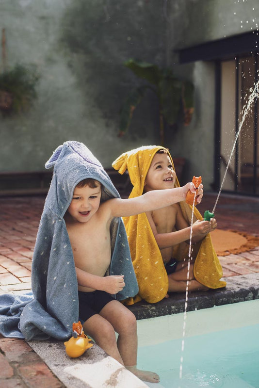 Jouets de bain aspergeur Mrs. Rabbit & Mr. Fox Trixie lifestyle 4