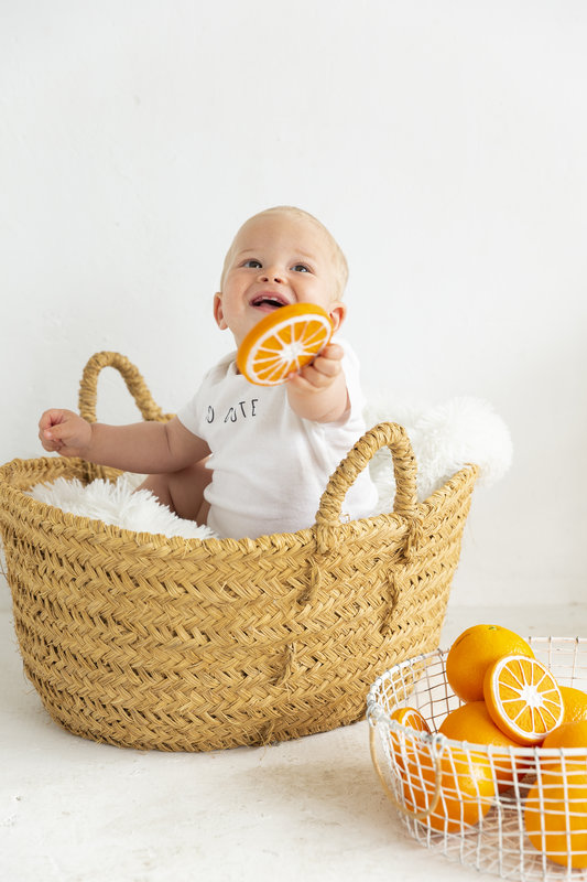 Jouet de dentition Clementino l'Orange Oli &  Carol lifestyle 7