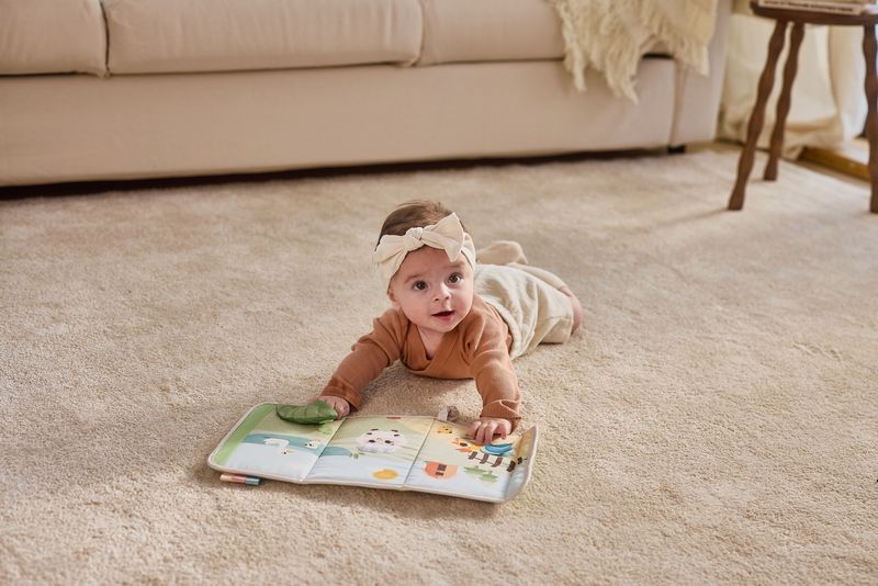 Jouet d'éveil Farmers Tiny Love lifestyle 2