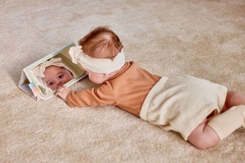 Jouet d'éveil Farmers Tiny Love lifestyle 4