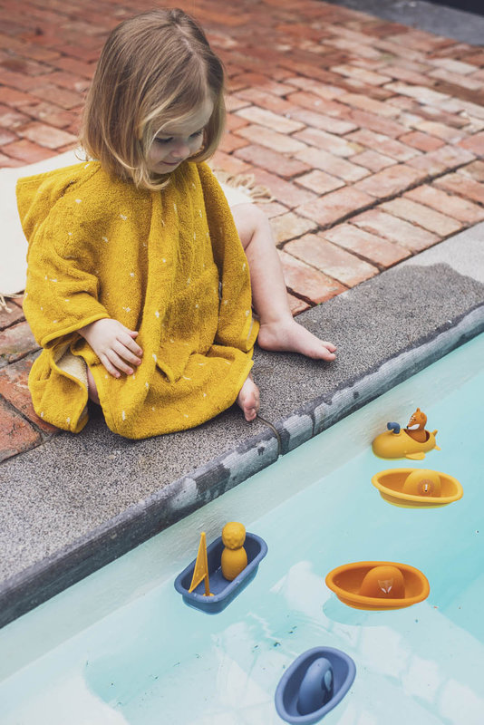 Jouet pour le bain voilier Mr. Lion Trixie lifestyle 5