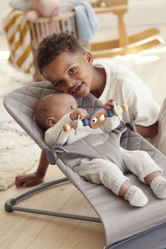 Arche pour transat Yeux espiègles pastels Babybjorn Frère