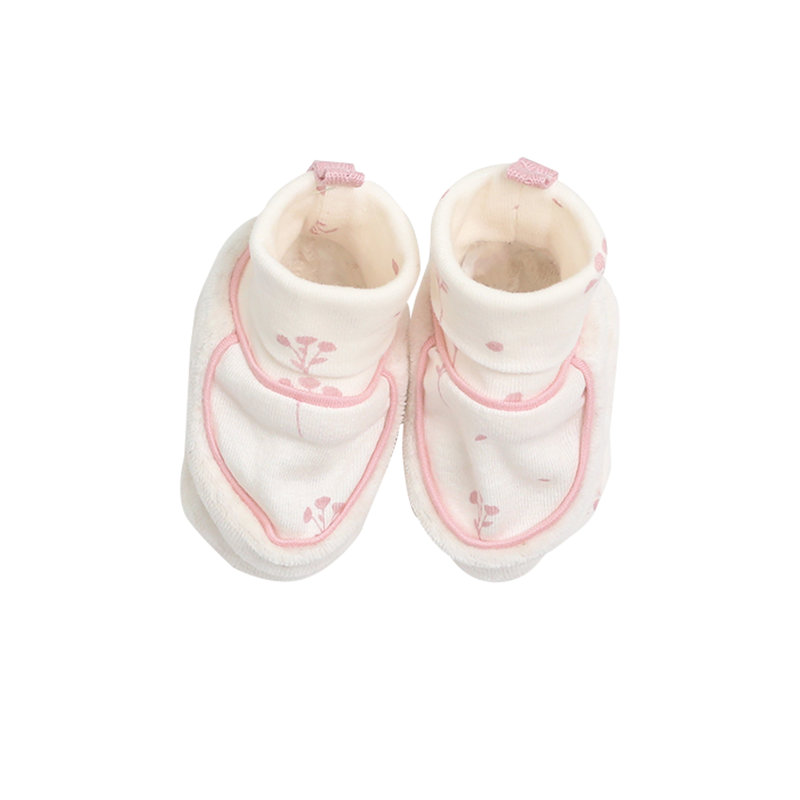 Kit Naissance Beige Fleuri 1 mois Trois Kilos Sept chaussons 