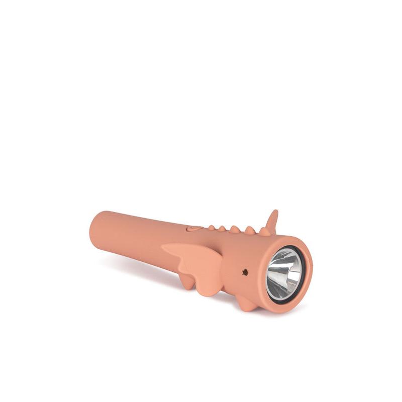 Lampe Torche Dragon Framboise Konges Slojd diagonale