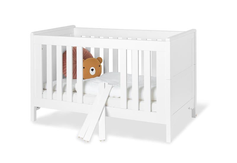 Lit bébé évolutif 70 x 140 Chalet Pinolino barres