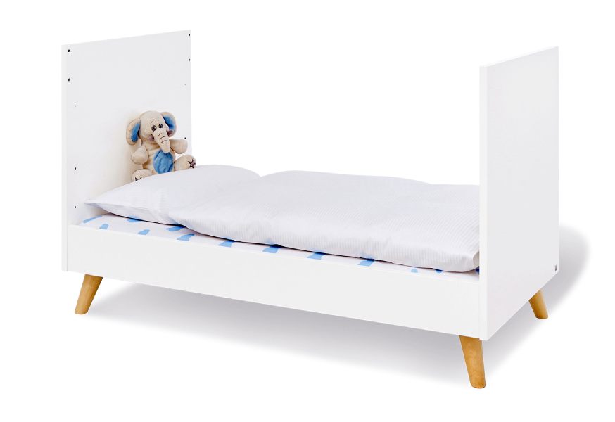 Chambre bébé Move lit évolutif, commode à langer, armoire Pinolino lit junior