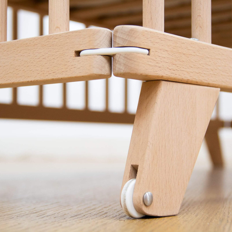 Lit pliant Simona 60 x 120 Hêtre Micuna pied à roulette