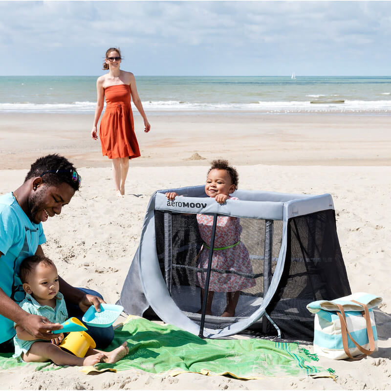 Pack Lit de voyage pliant Instant + drap housse Aeromoov lifestyle 2