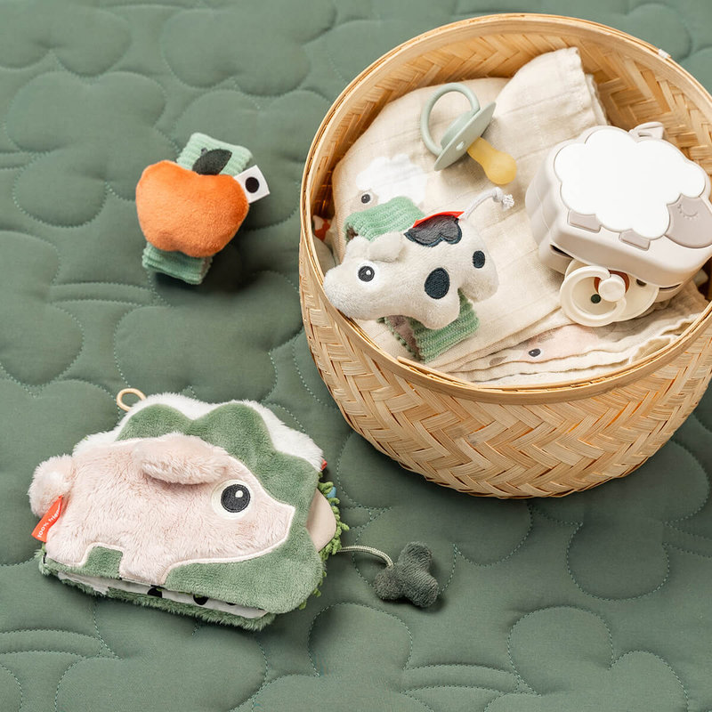 Livre d'éveil sensoriel Tiny farm Multicolore Done By Deer lifestyle 1