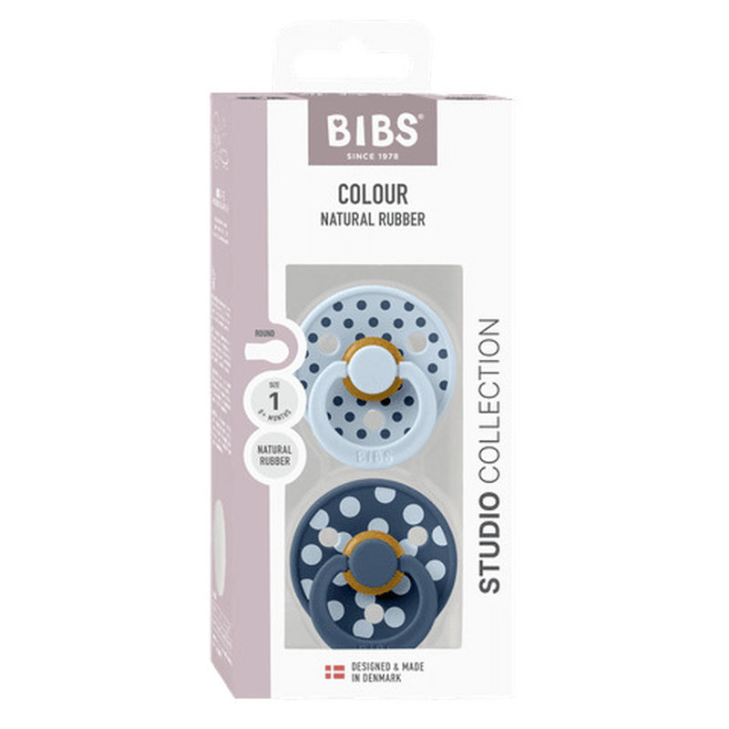 Lot de 2 sucettes Studio Polka Caoutchouc Naturel T1 Baby Blue/Steel Blue Bibs packaging
