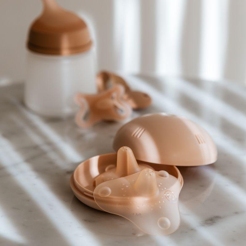 Lot de 2 bouts de sein en silicone taille S SUAVINEX lifestyle 3