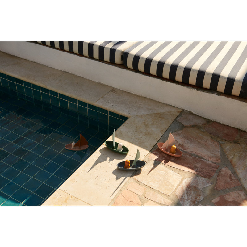 Lot de 2 jouets de bain bateaux Ensley silicone Whale blue multi mix Liewood lifestyle 2