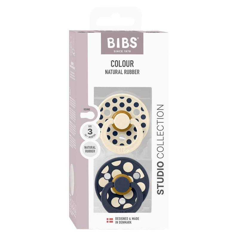 Lot de 2 sucettes Studio Polka Caoutchouc naturel 18-36 mois Ivory/Deep Space BIBS boite