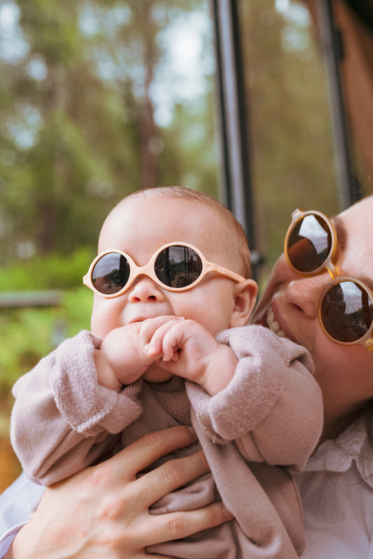 Lunettes de soleil bébé Diabola 2.0 0 – 1 an Abricot Ki et La lifestyle 2