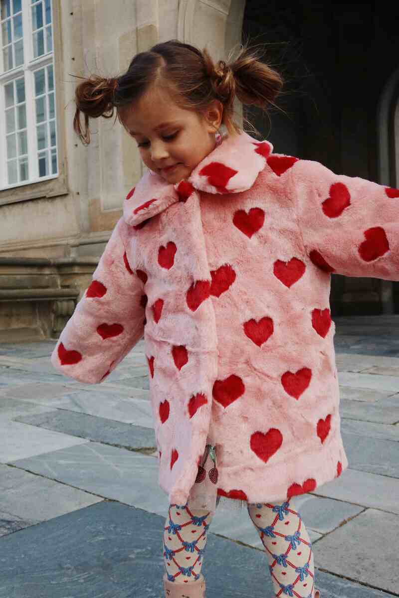 Manteau effet fourrure Rose Coeur Mellow Konges Slojd lifestyle 3