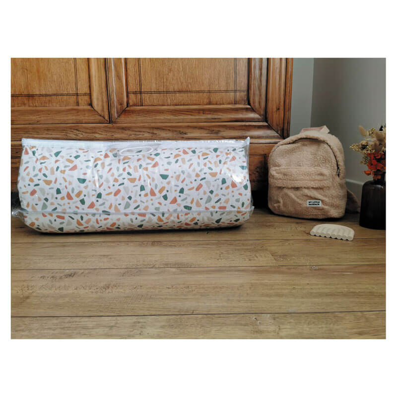 Matelas de voyage Terrazzo Candide roulé