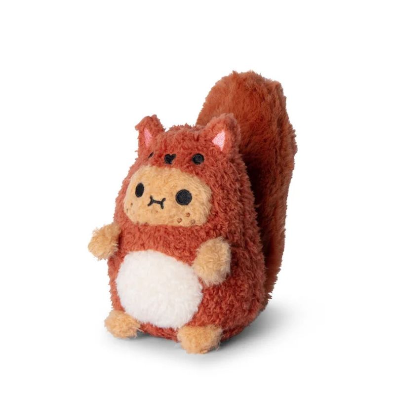 Mini Peluche Ricespud Woodland Ecureuil Roux Noodoll  de profil avec queue relevée