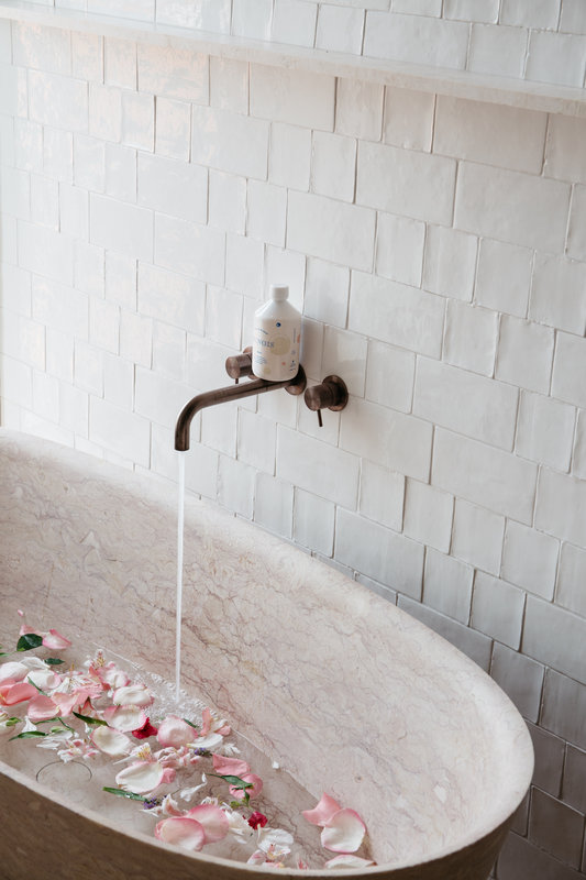 Mousse de bain 500 ml Minois Paris lifestyle 3