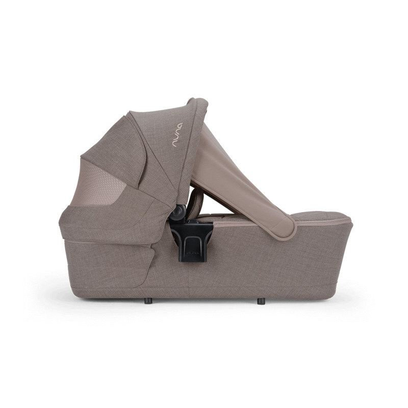 Nacelle LYTL Nuna x BMW Umber Nuna pare soleil capote ouverte