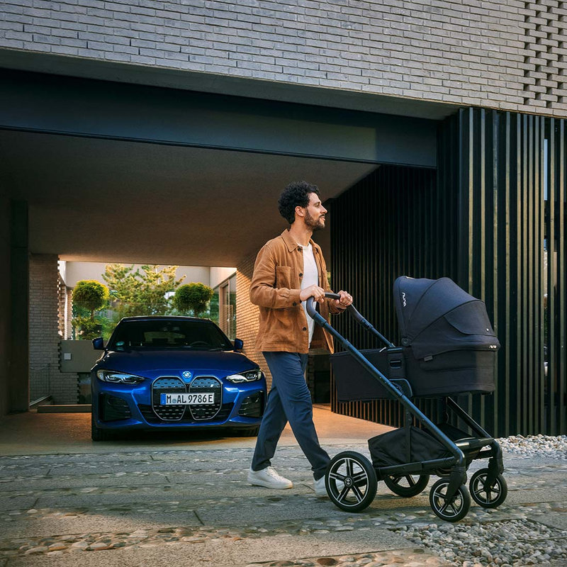 Nacelle Poussette polyvalente Mixx Next Nuna x BMW Nuna lifestyle 