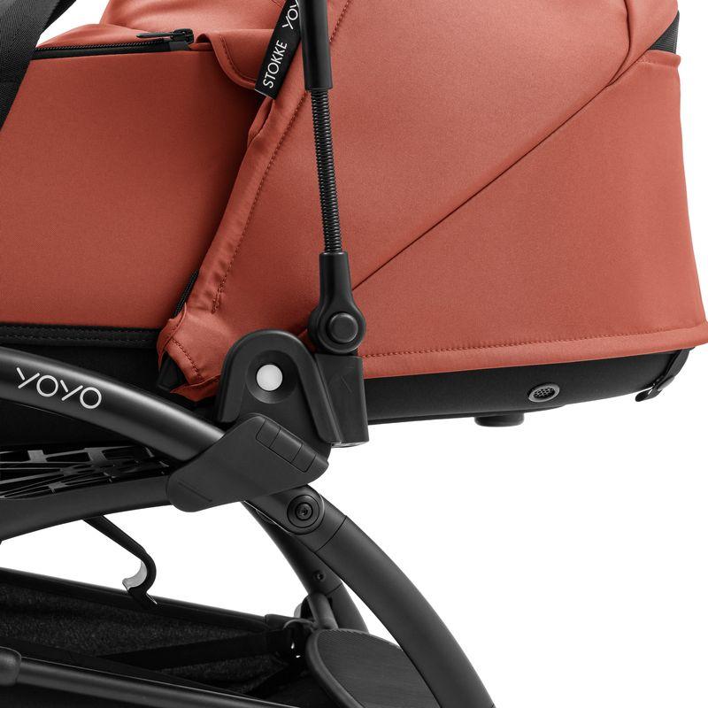 Ombrelle pour poussette YOYO 5 Berry STOKKE lifestyle 2