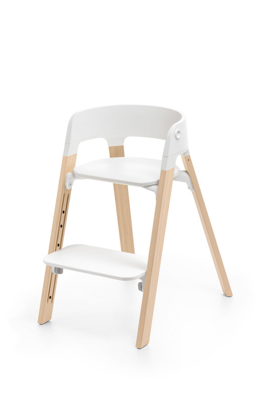 Pack Chaise Haute Steps avec Baby set et Plateau White / Natural Stokke chaise repose-pieds milieu