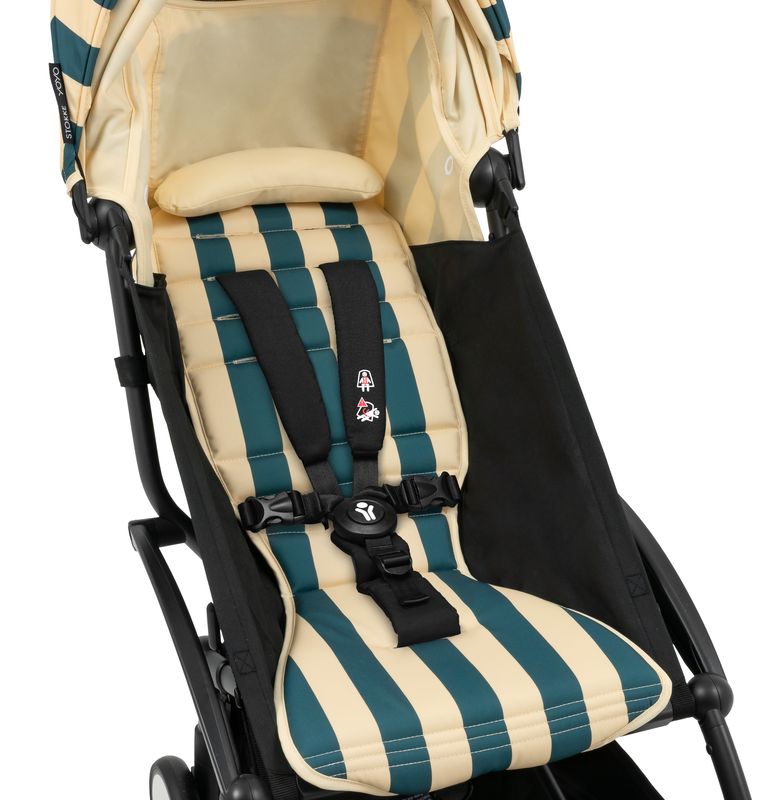 Pack Poussette Yoyo 3 Riviera Collection avec Summer Kit Stokke assise