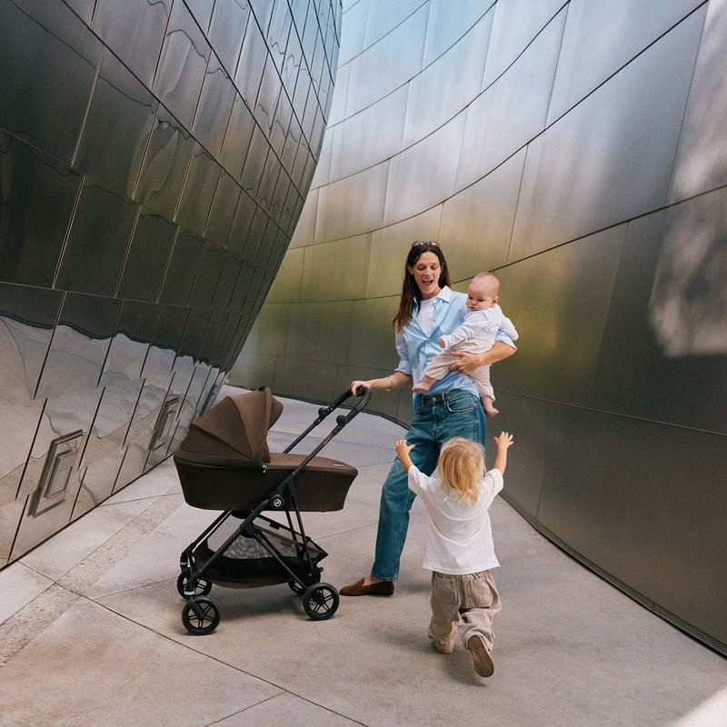 Pack duo Poussette Melio Carbon 2026 + Nacelle Melio Cybex lifestyle
