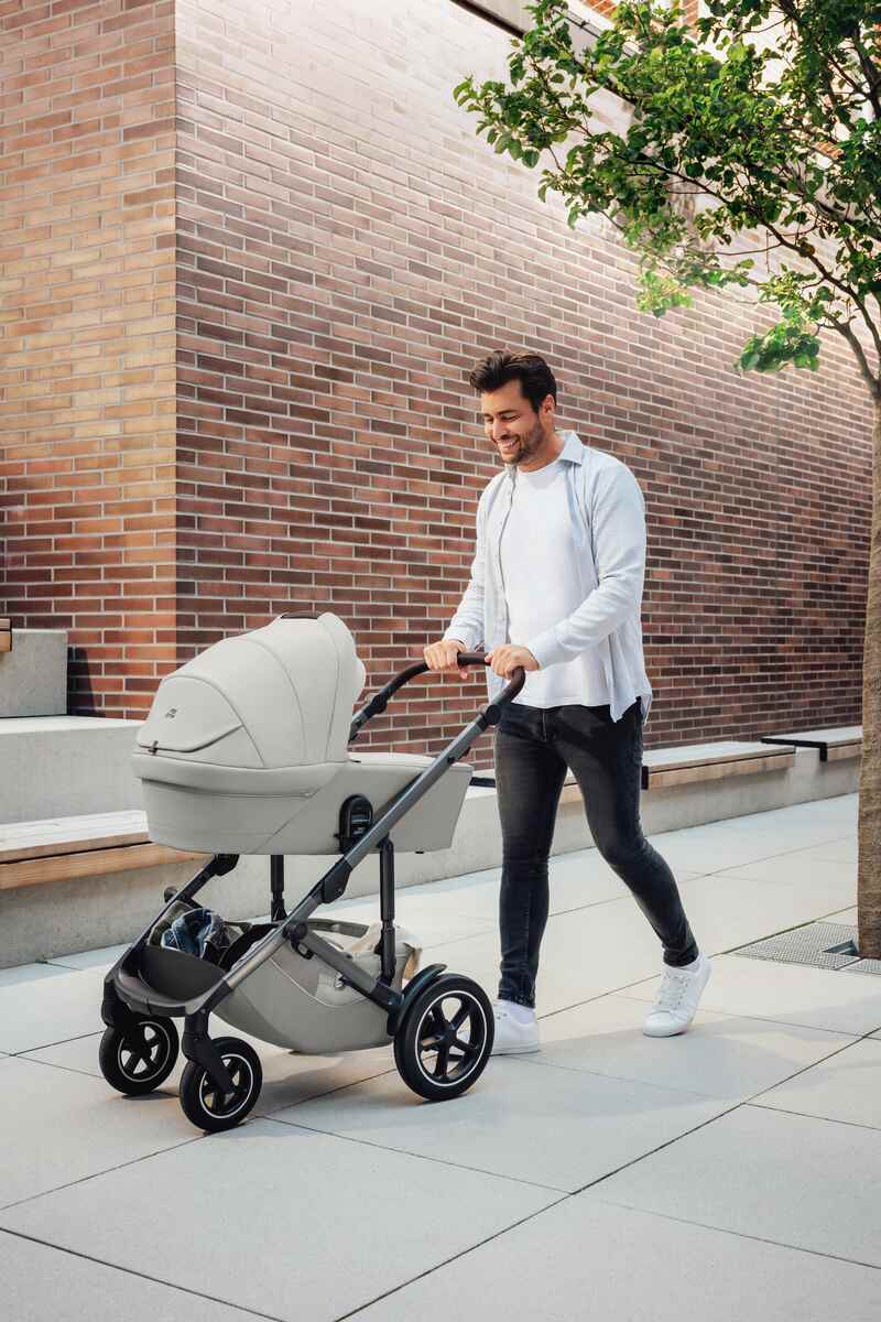 Pack duo poussette Smile 5Z + siège-auto Baby-Safe Pro Britax lifestyle4