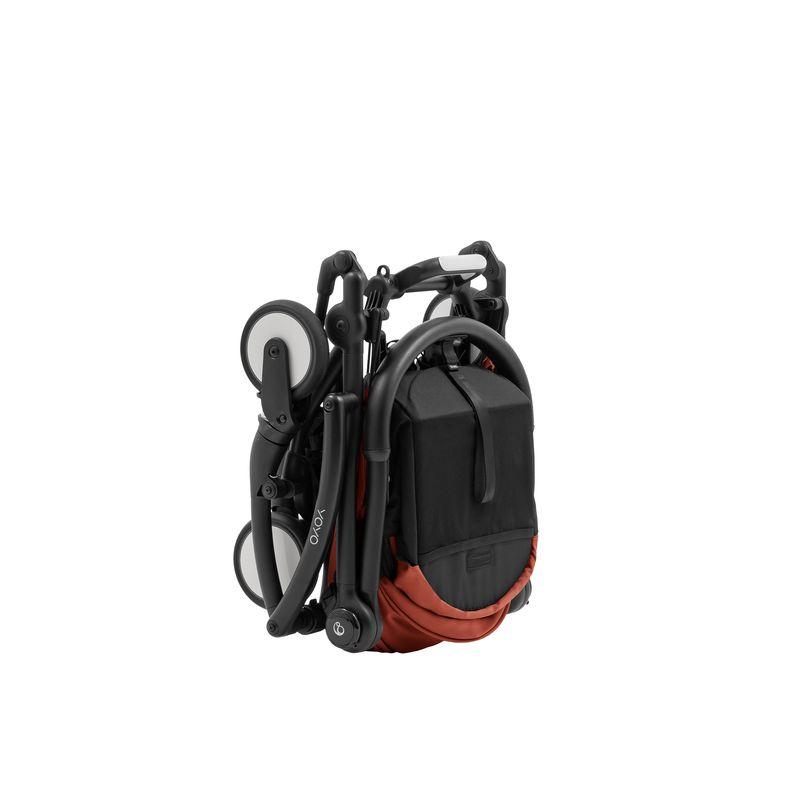 Pack Nouveau-Né YOYO 5 Berry STOKKE plié avec poussette