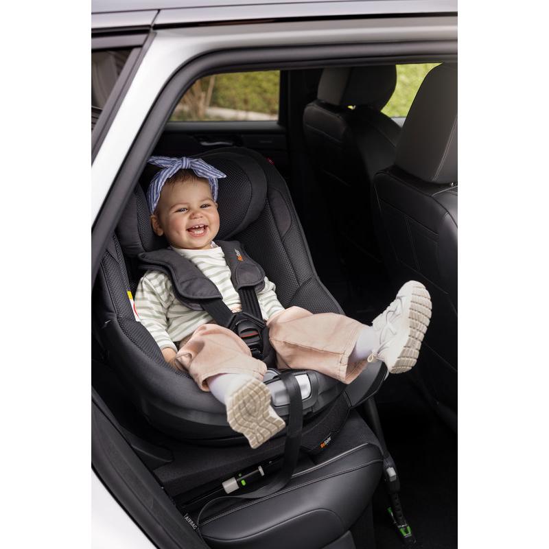 Pack Siège-auto Beyond 2 + base isofix BESAFE lifestyle 1