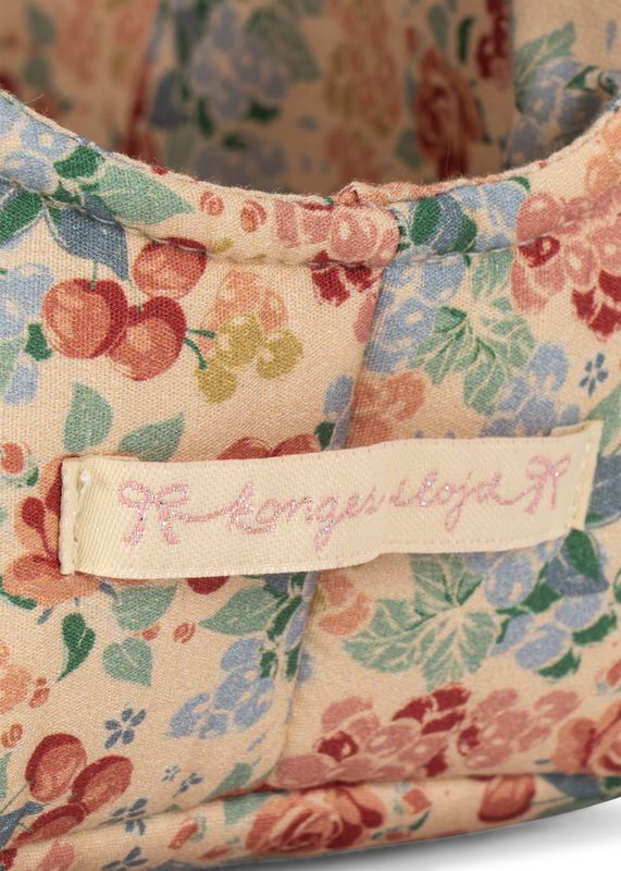 Peluche Chiot Aiko Dans Son Panier Konges Slojd