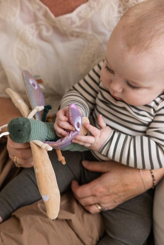 Peluche d'activité à suspendre Libellule Sebra lifestyle 3