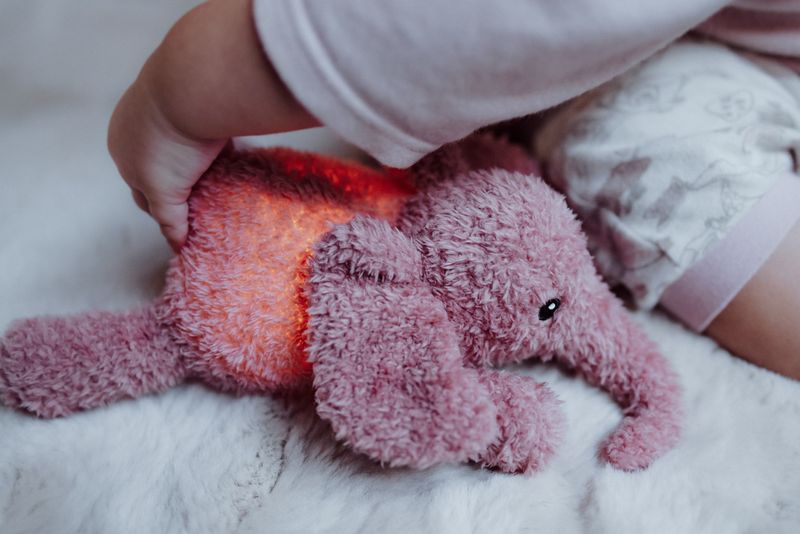 Peluche Lumineuse George Flow Amsterdam lifestyle 6