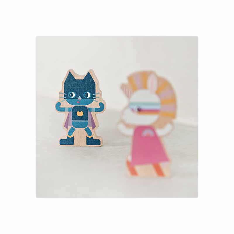 Personnages en bois supers héros Lilliputiens Zoom 2 face