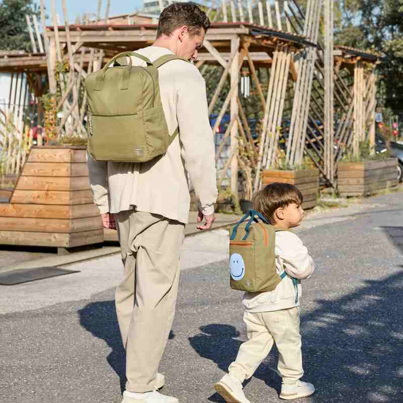 Petit sac à dos carré Little One & Me Lassig lifestyle